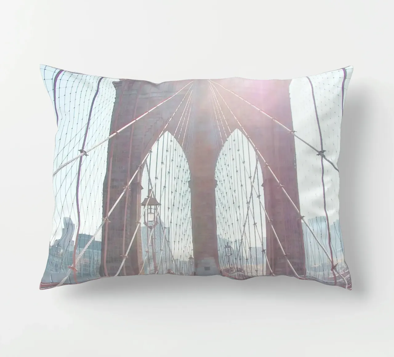 New York, USA I Soleil sur Brooklyn bridge matinal minimal cuscino da Julie Travel Photography