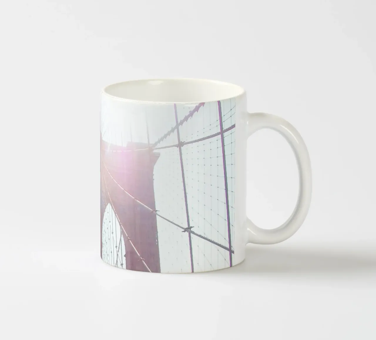 New York, USA I Soleil sur Brooklyn bridge matinal minimal tazza in ceramica da Julie Travel Photography