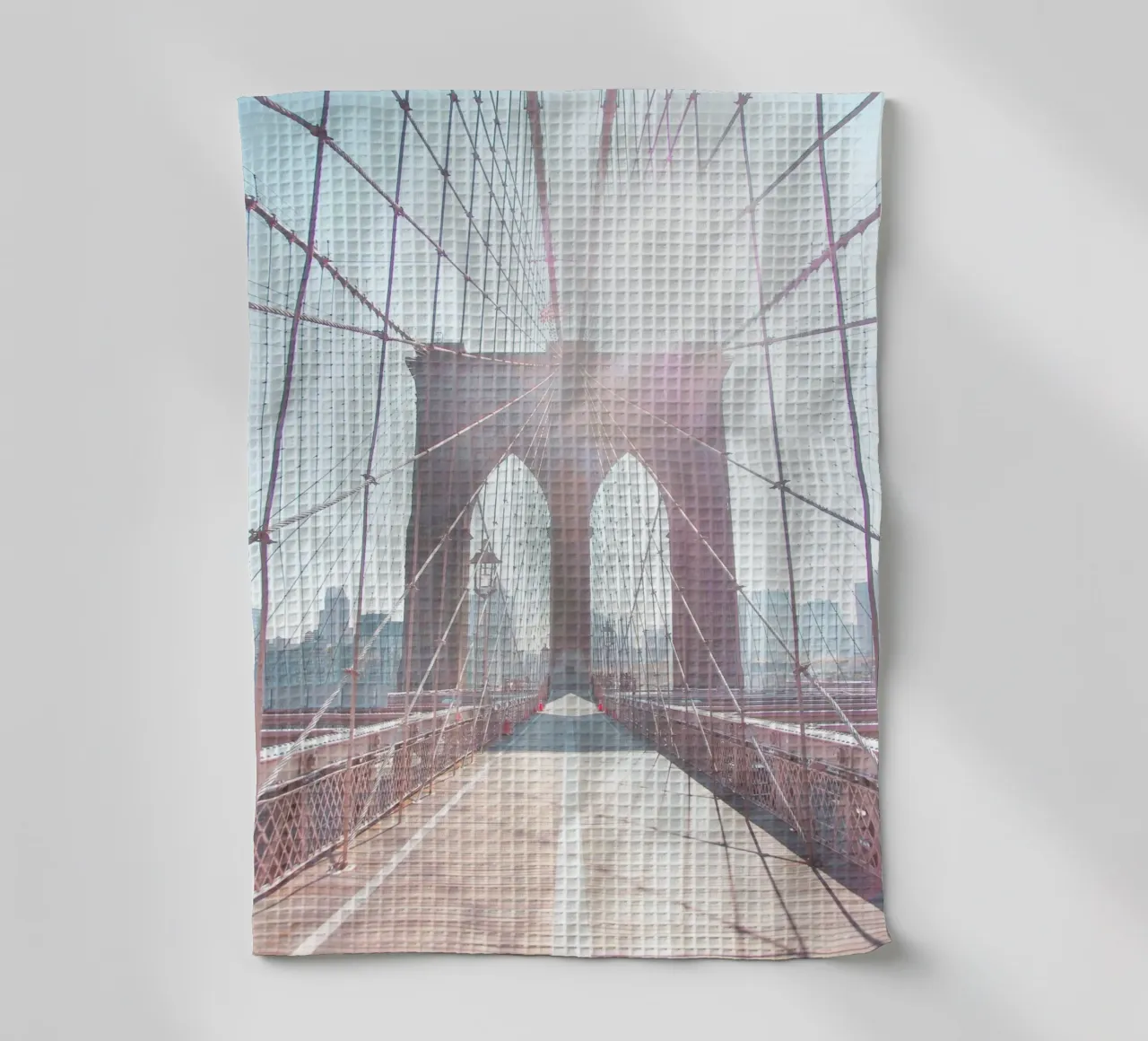 New York, VS I Soleil sur Brooklyn bridge matinal minimal theedoek van Julie Travel Photography