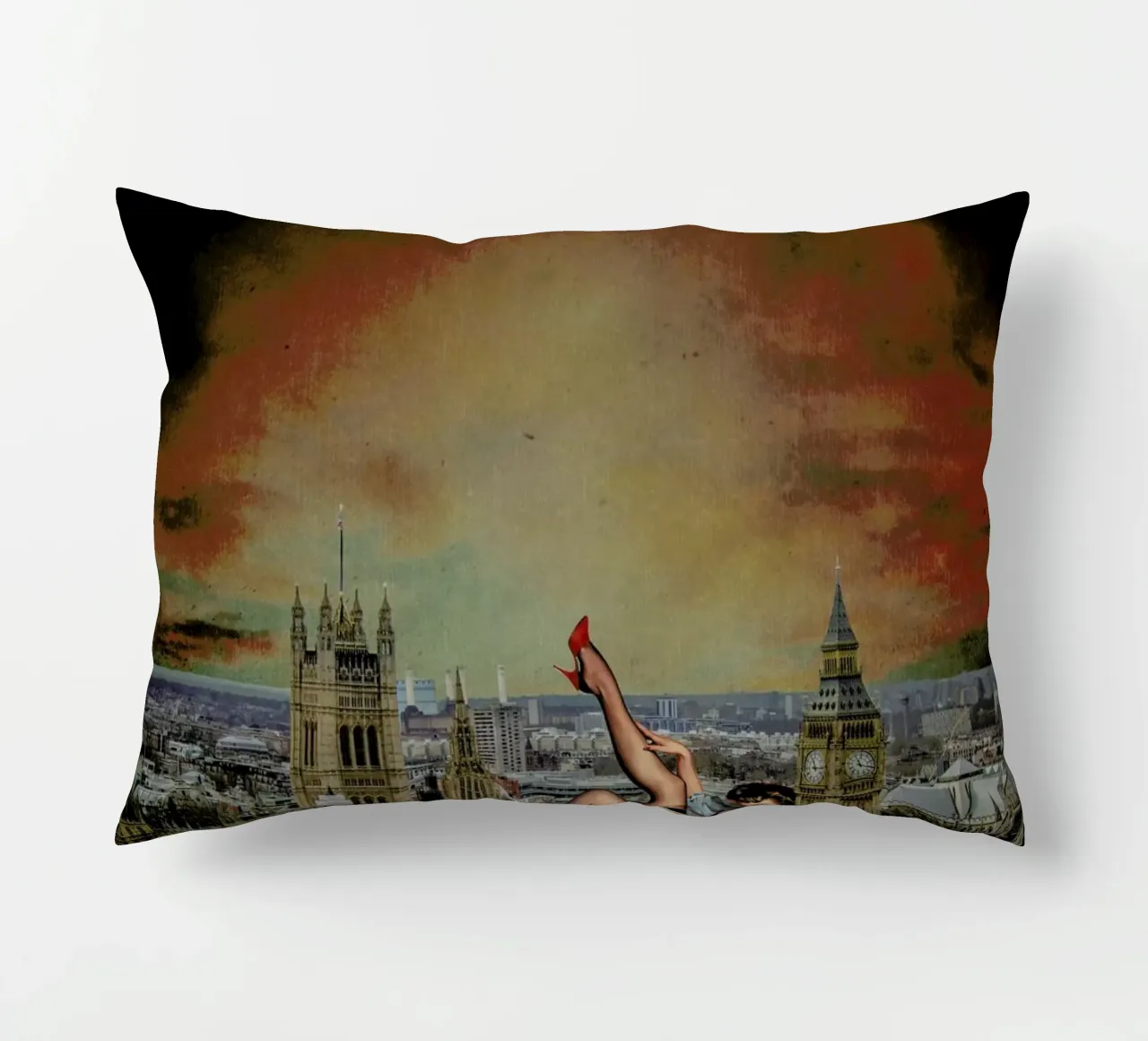London Pinup cuscino da Jason Brueck