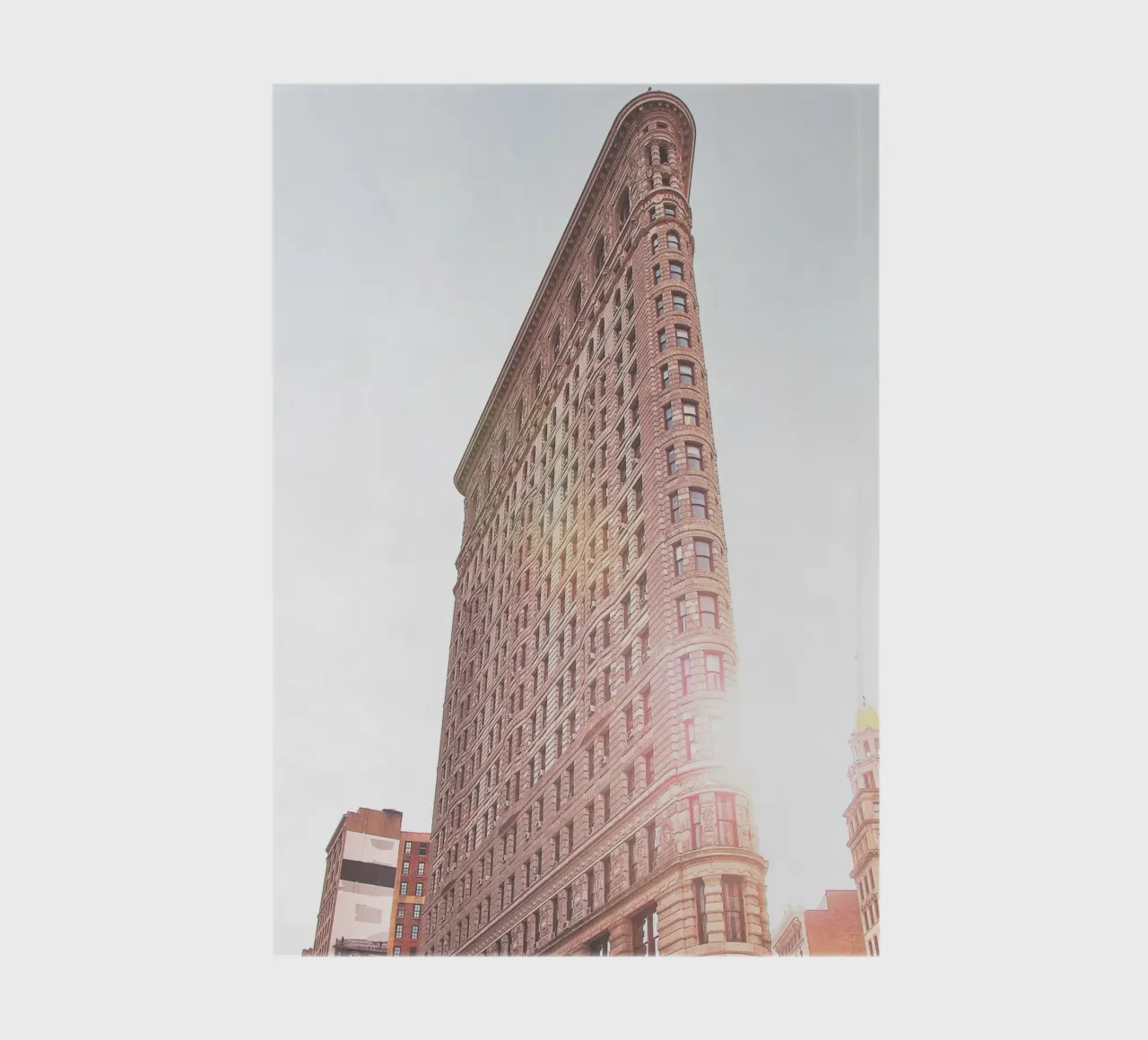 New York, USA I Architecture du Flatiron building au soleil notebook by Julie Travel Photography
