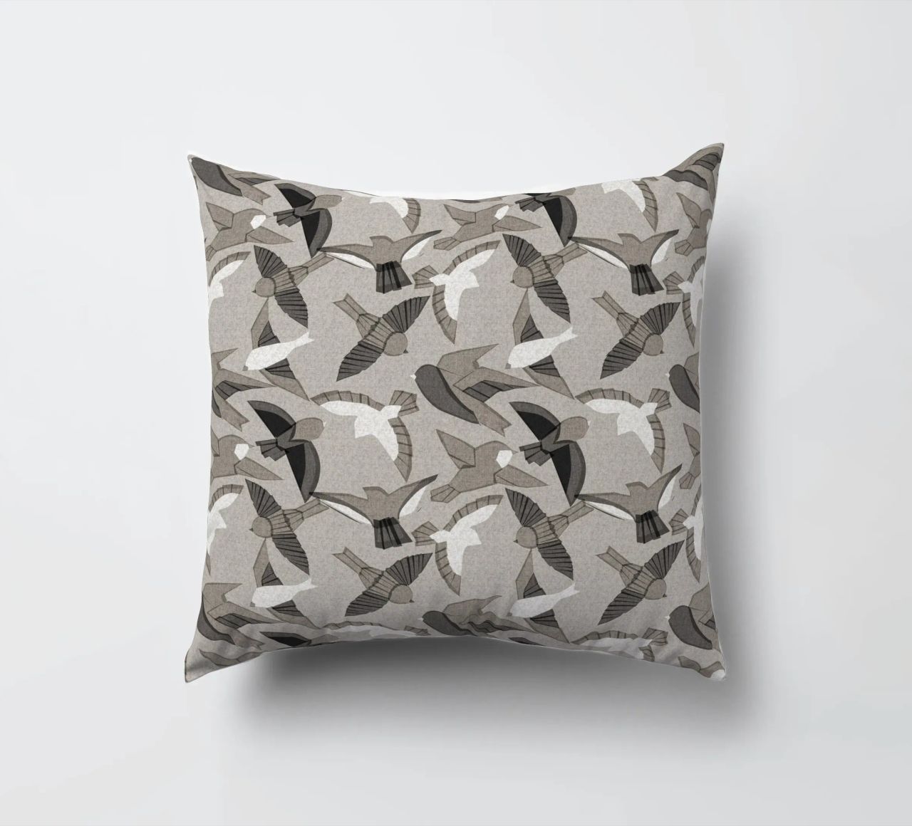 Cecilia Mok - Uccelli Itajime Grigio cuscino da The Artcircle