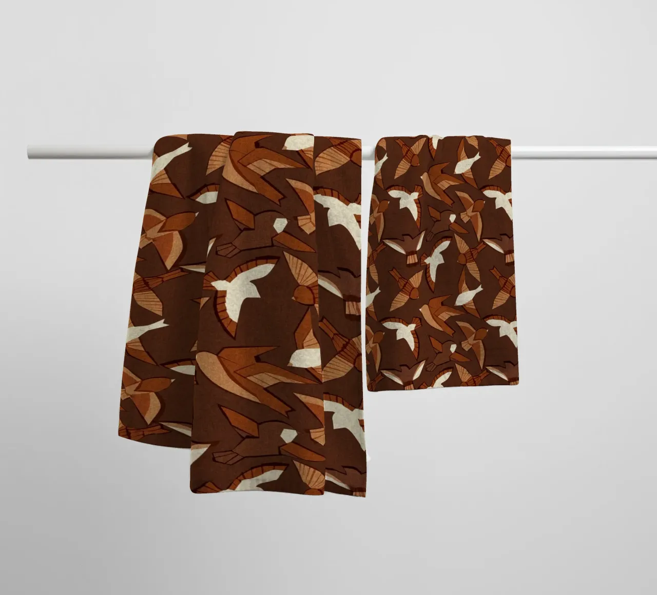 Cecilia Mok - Itajime Vögel Braun asciugamano da bagno da The Artcircle