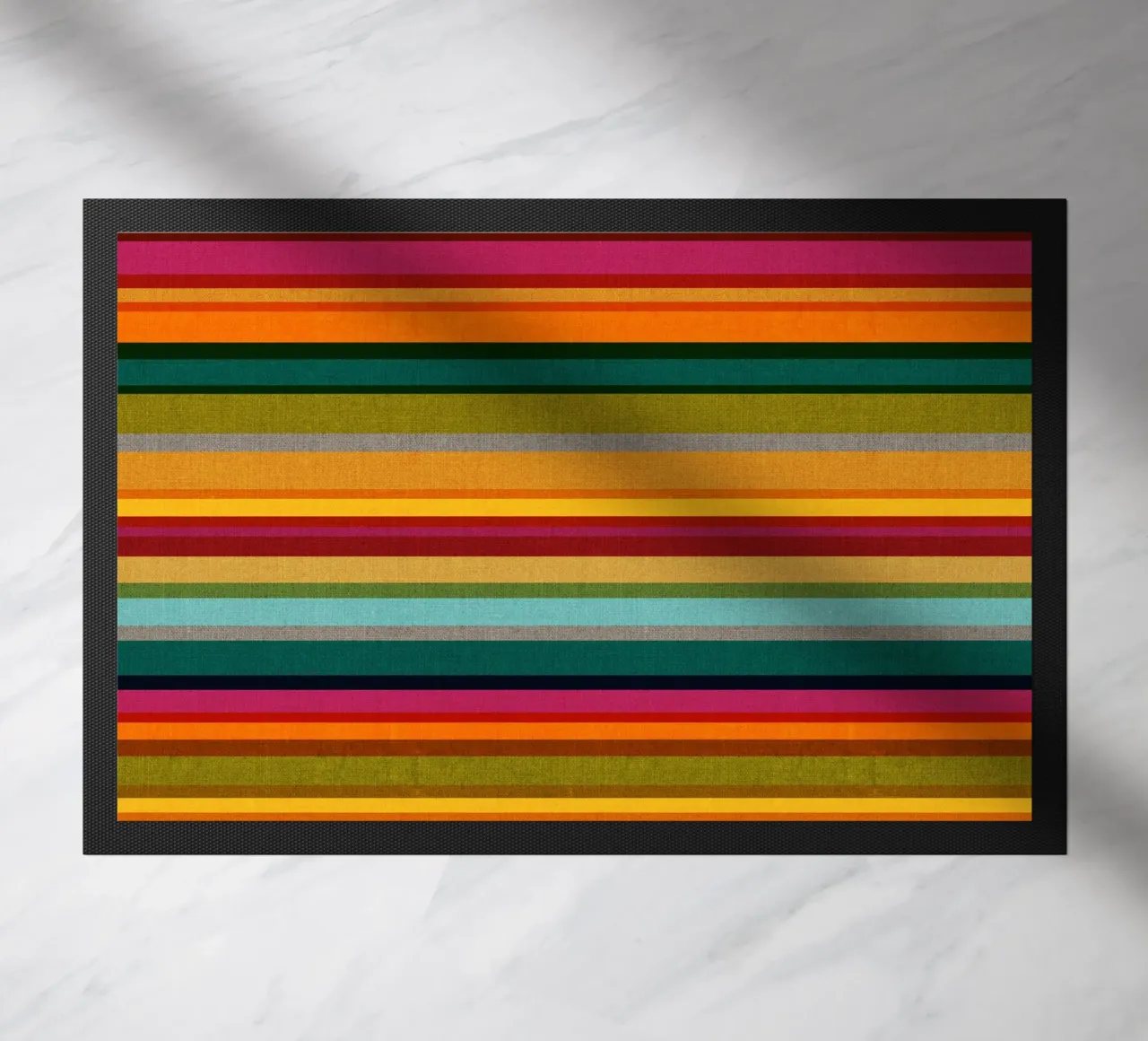 Cecilia Mok - Strisce caleidoscopio zerbino da The Artcircle