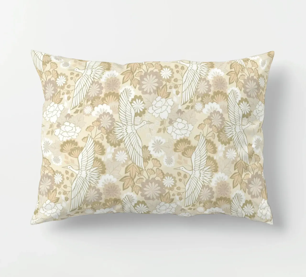 Cecilia Mok - Gru e crisantemi beige cuscino da The Artcircle