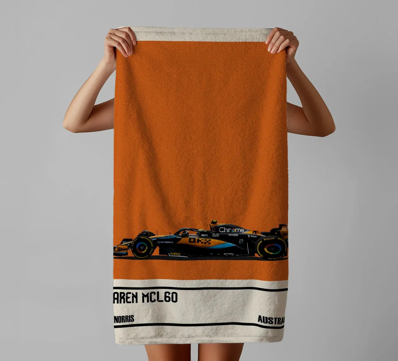McLaren MCL60 Mercedes F1 6° Australian GP Melbourne 2023 asciugamano da bagno da TheArtstudio