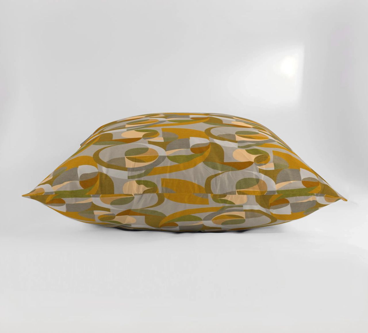 Cecilia Mok - Cerchi moderni in oro e argento cuscino da The Artcircle