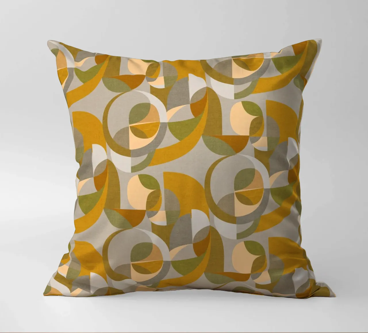 Cecilia Mok - Cerchi moderni in oro e argento cuscino da The Artcircle