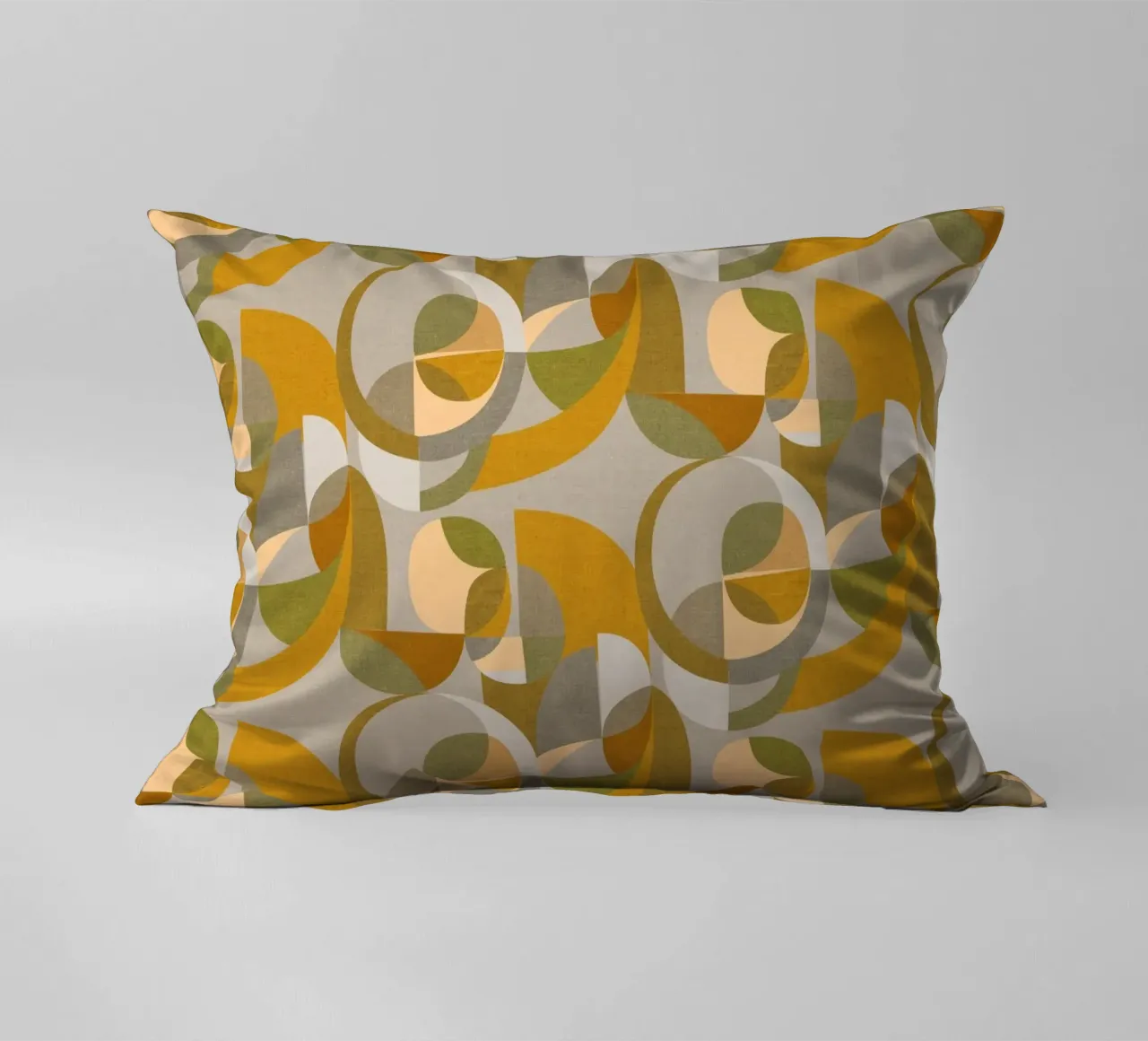 Cecilia Mok - Cerchi moderni in oro e argento cuscino da The Artcircle