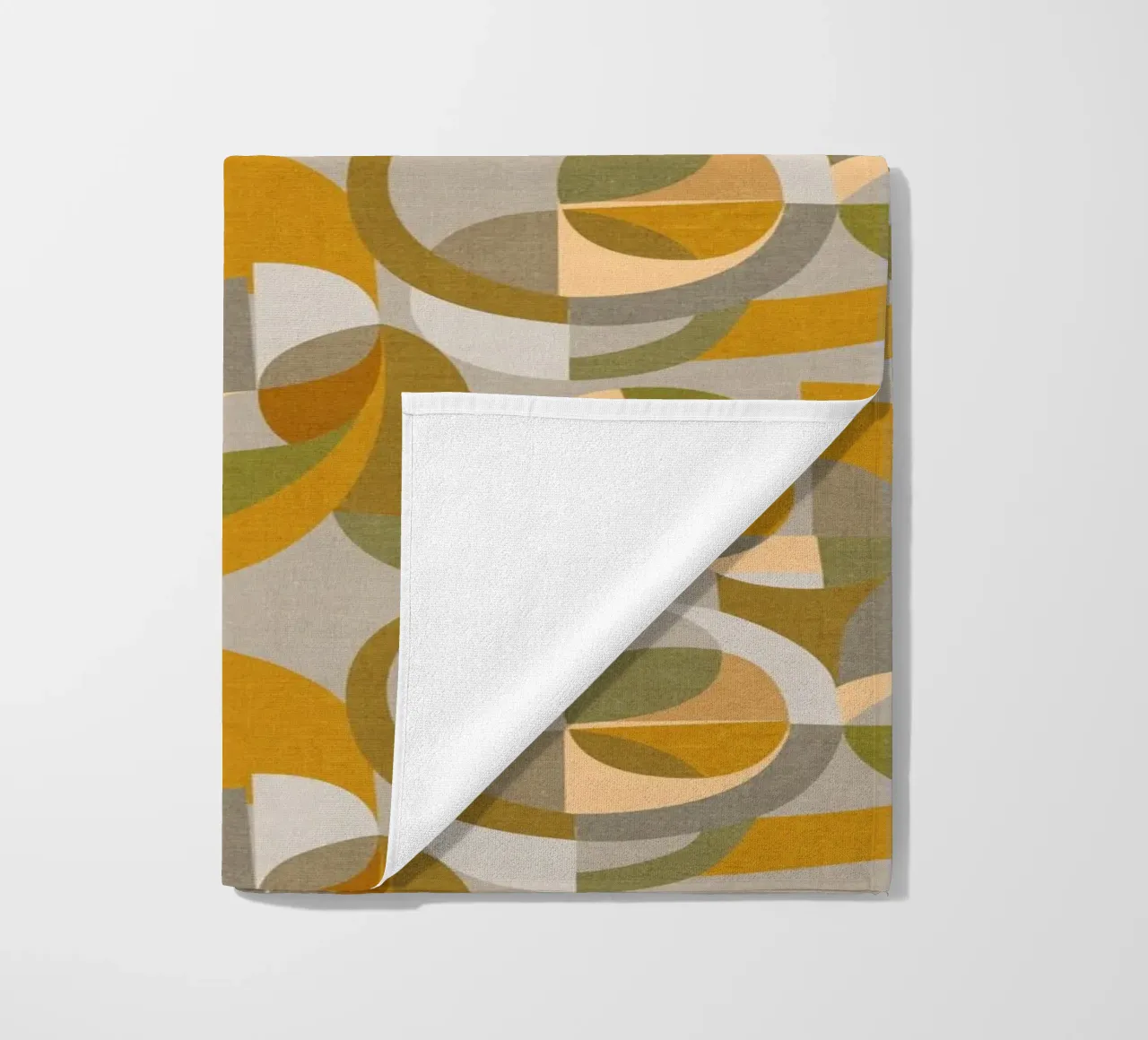 Cecilia Mok - Cerchi moderni in oro e argento telo mare da The Artcircle