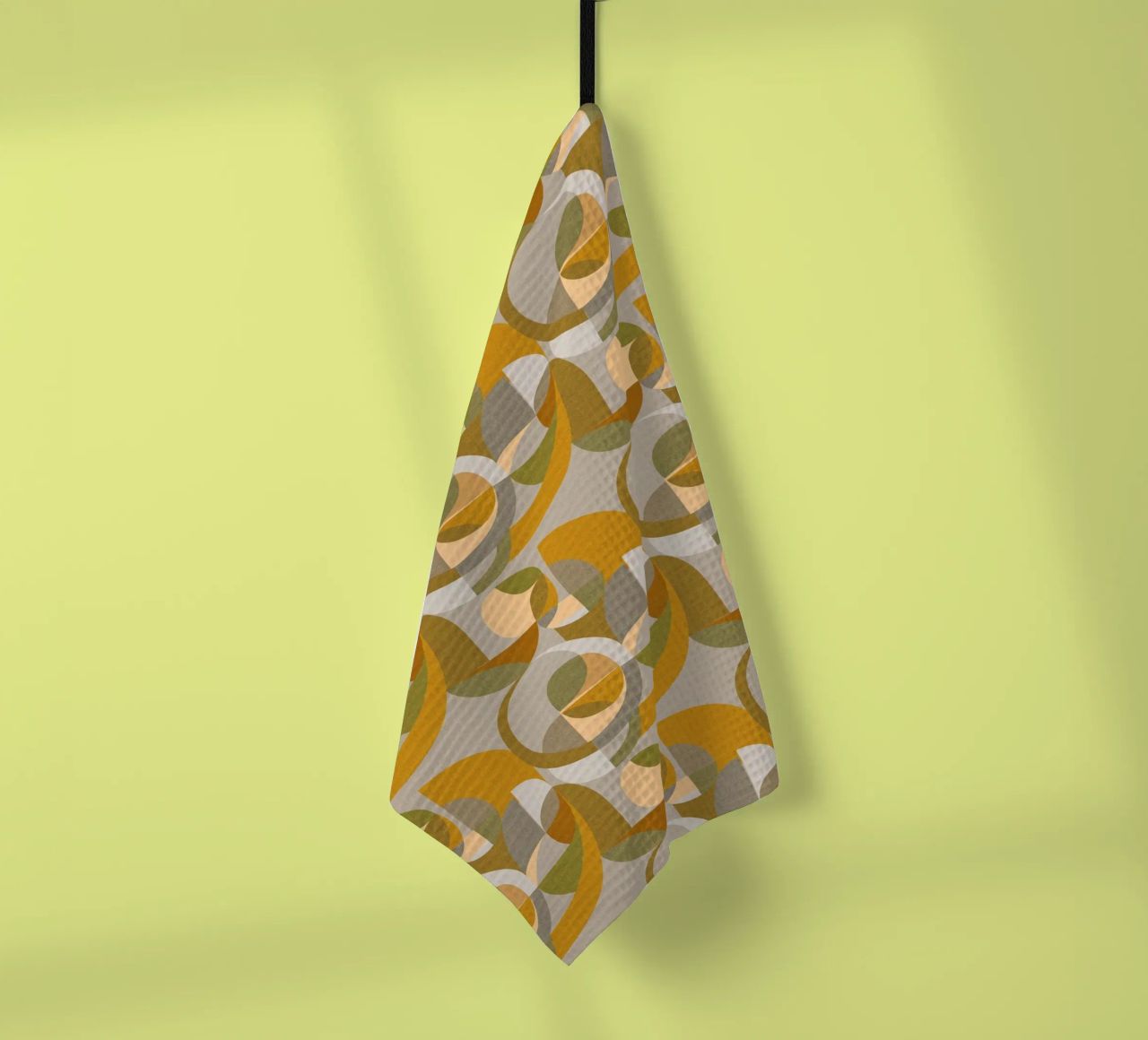 Cecilia Mok - Cerchi moderni in oro e argento canovaccio da cucina da The Artcircle