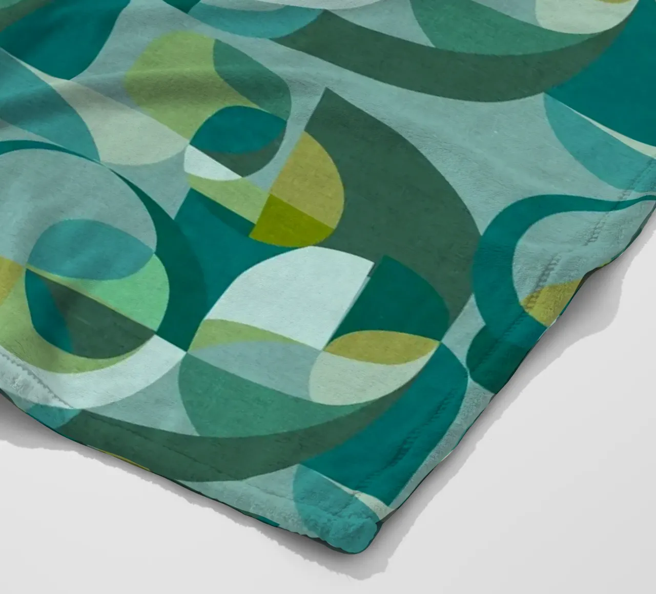 Cecilia Mok - Cerchi moderni verde acqua coperta in pile da The Artcircle