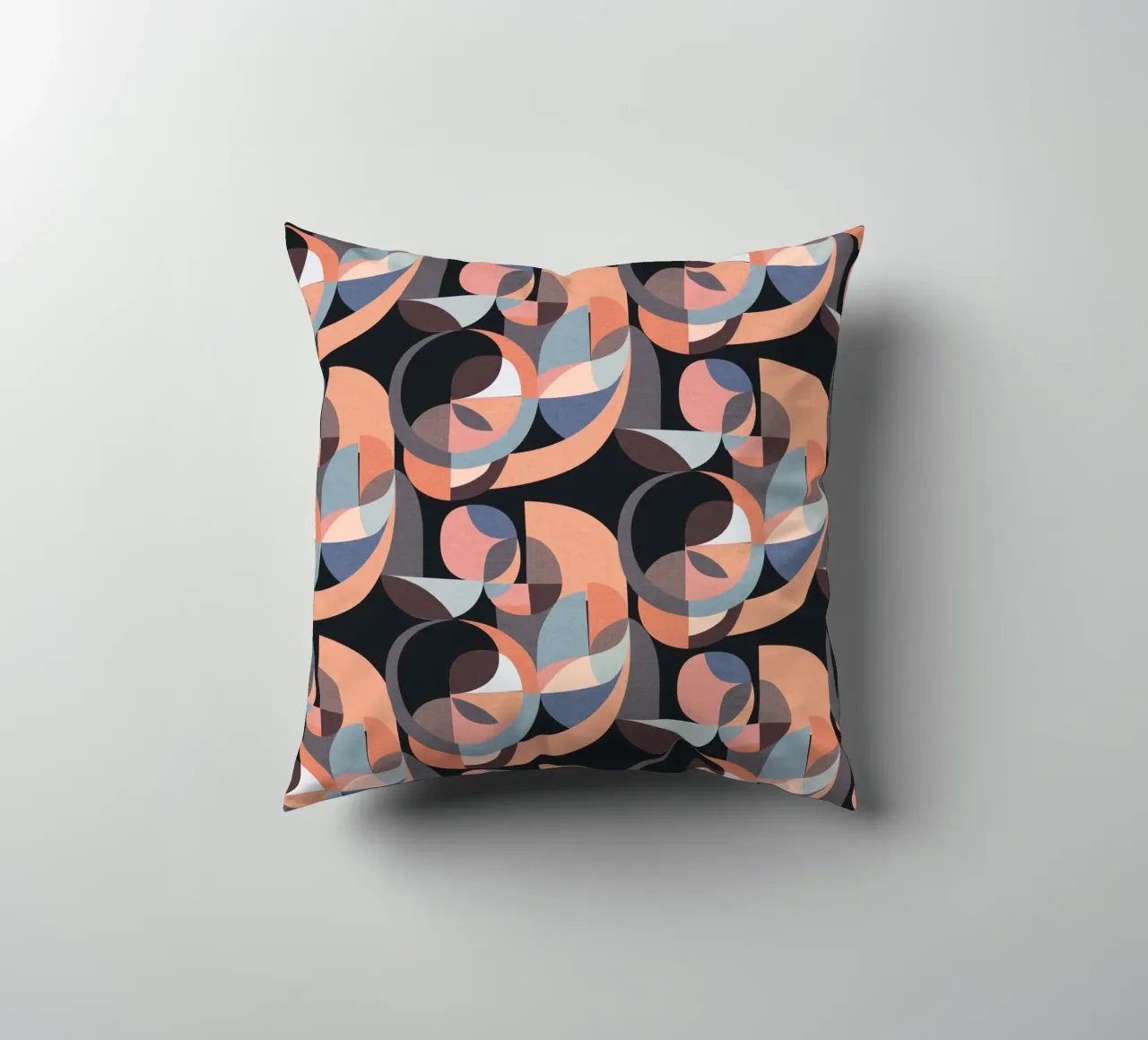 Cecilia Mok - Cerchi moderni rosa nero cuscino da The Artcircle