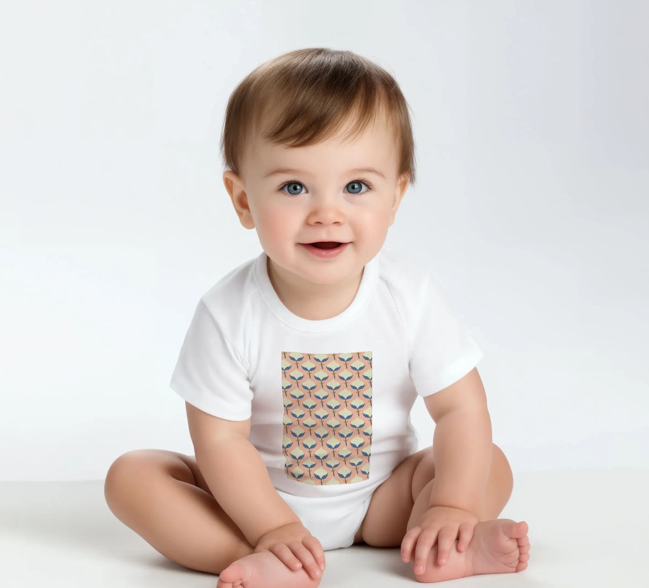 Scandinavian Flower Pattern body neonato maniche corte da Karin Bijlsma