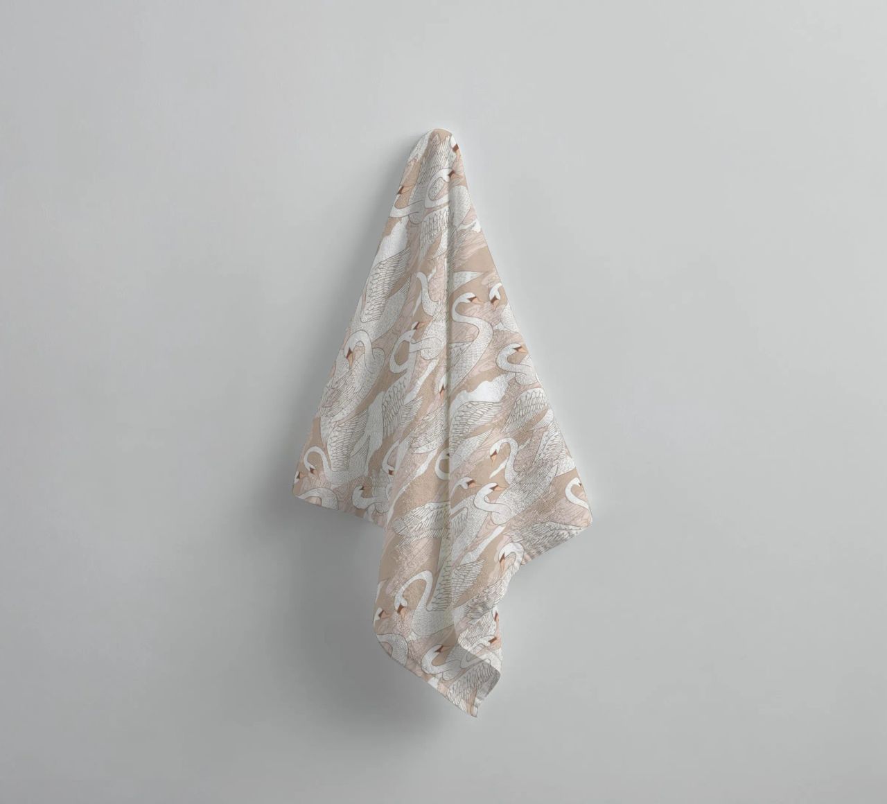 Cecilia Mok - Cigni di cotone asciugamano da bagno da The Artcircle