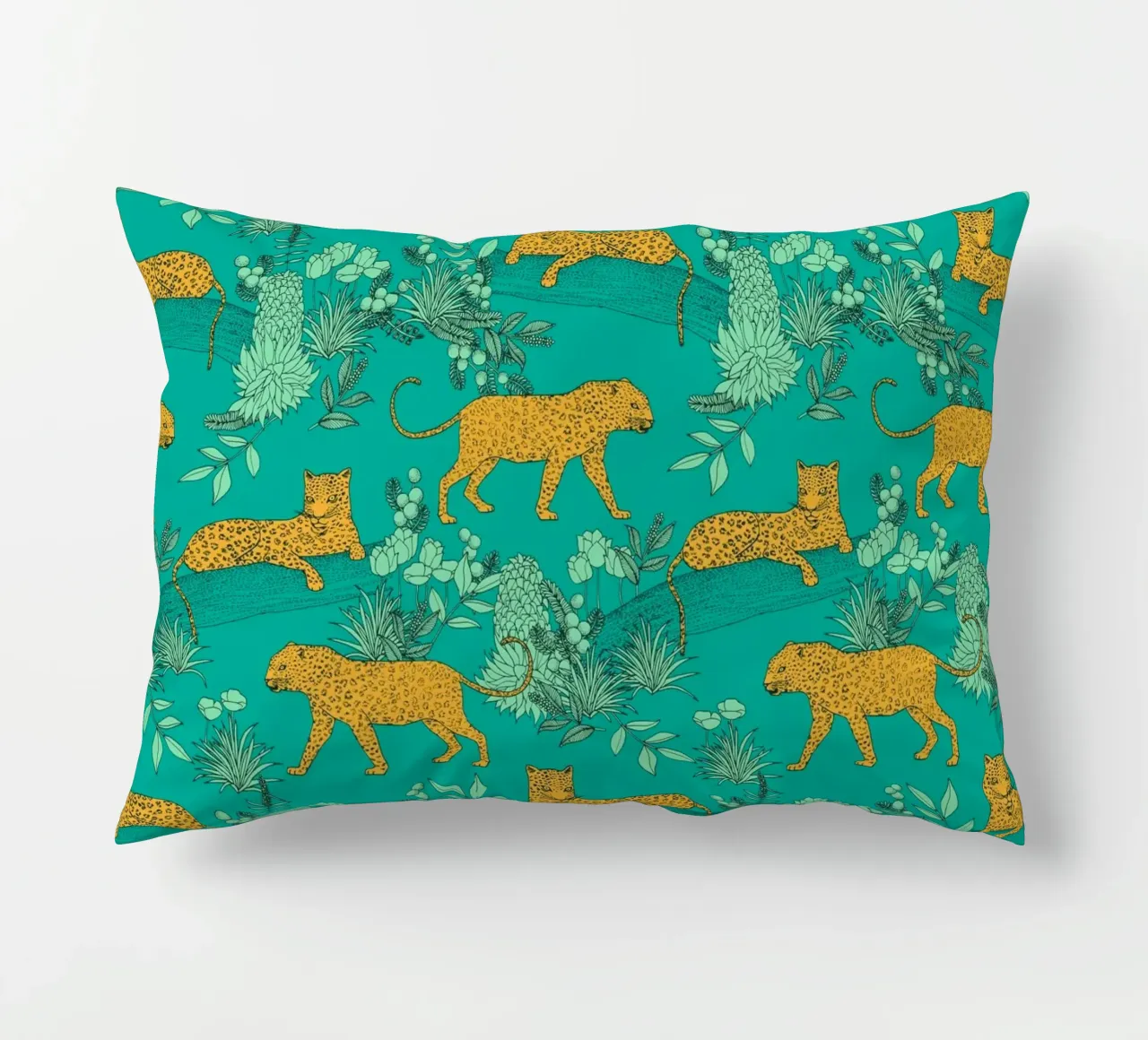 Cecilia Mok - Serengeti Leopard Ocean cuscino da The Artcircle