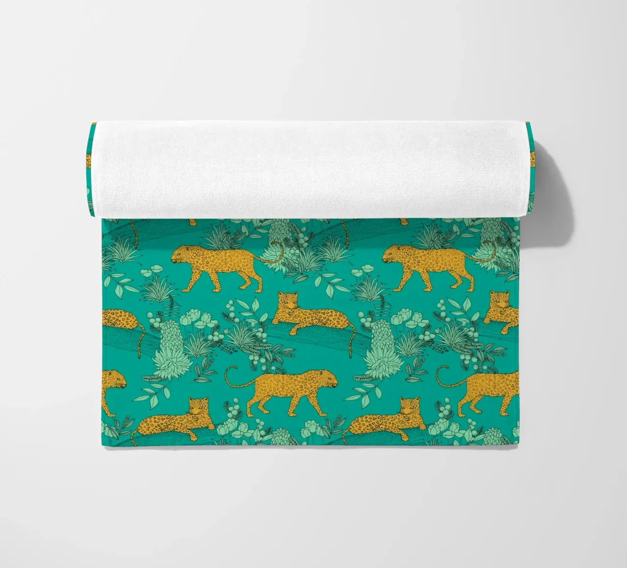 Cecilia Mok - Serengeti Leopard Ocean telo mare da The Artcircle