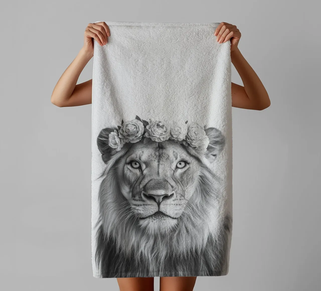 Simba León en blanco y negro toalla de baño de Carinaprint