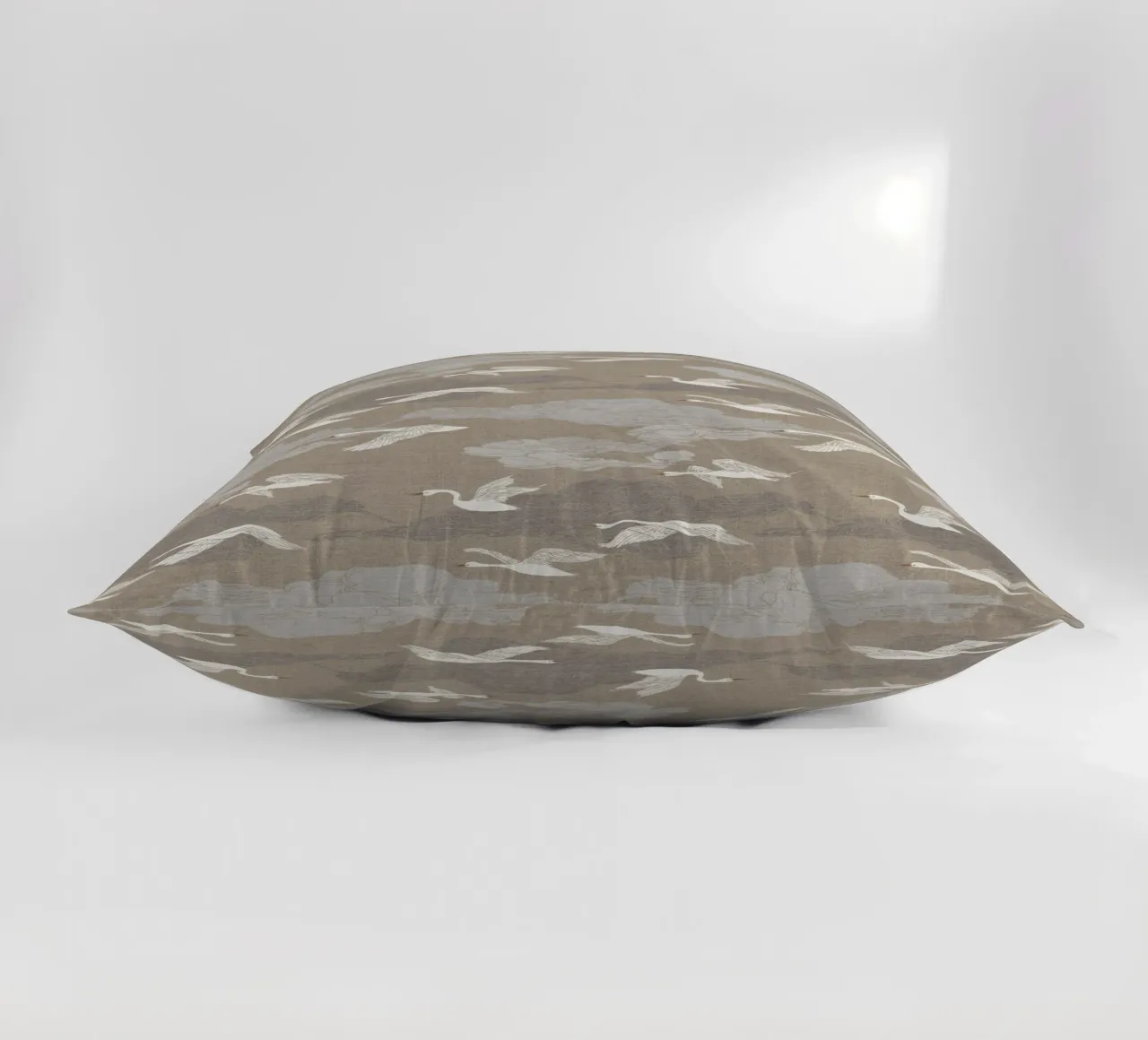 Cecilia Mok - Lino Wild Swans cuscino da The Artcircle