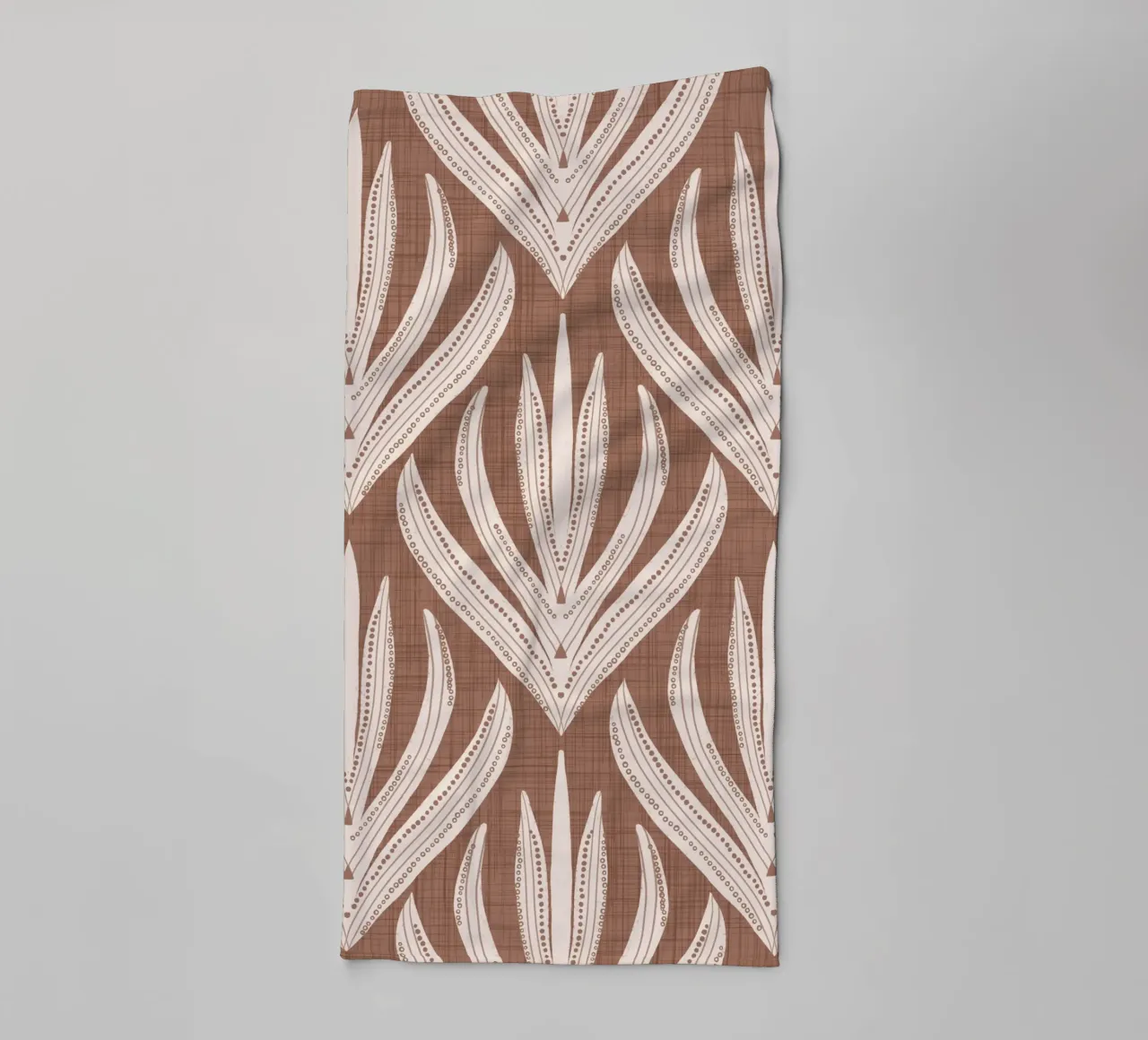 Retro Folk Leaf Mocha Mousse - Botanica moderna del Medio Secolo asciugamano da bagno da susanacosta