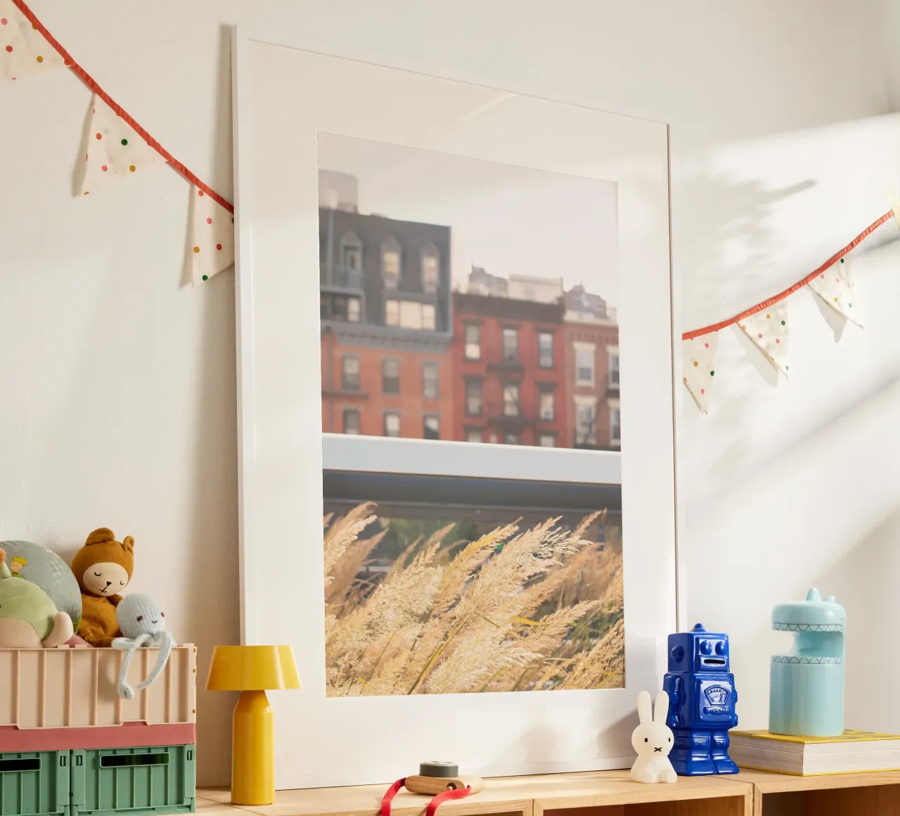 New York, USA I Natura sulla High Line nello skyline bohémien poster con telaio in alluminio da Julie Travel Photography