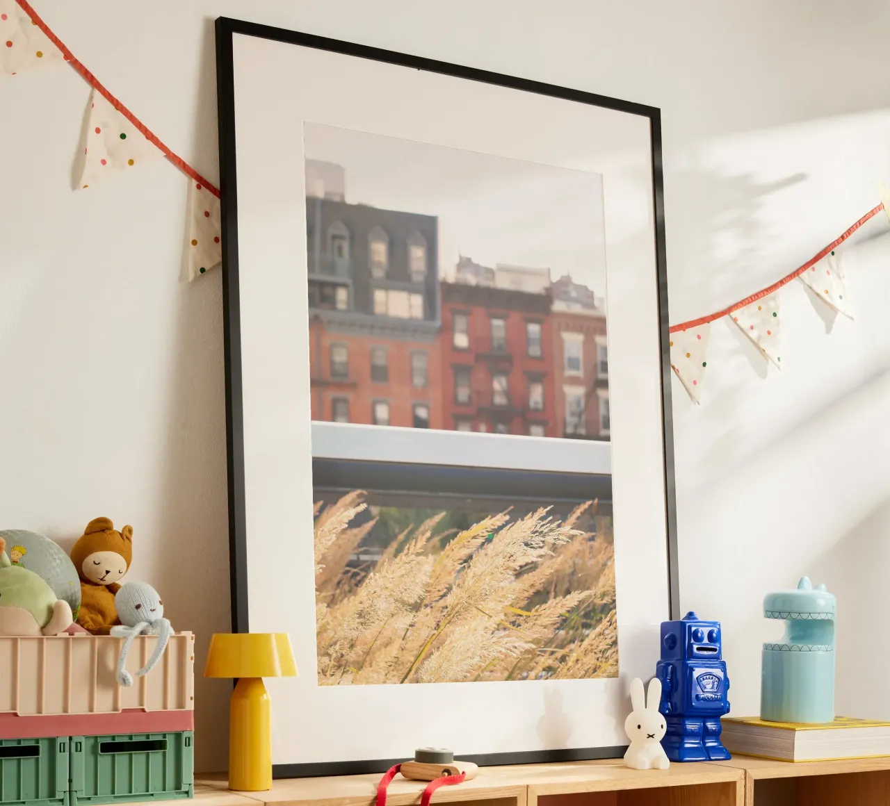 New York, USA I Natura sulla High Line nello skyline bohémien poster con telaio in alluminio da Julie Travel Photography