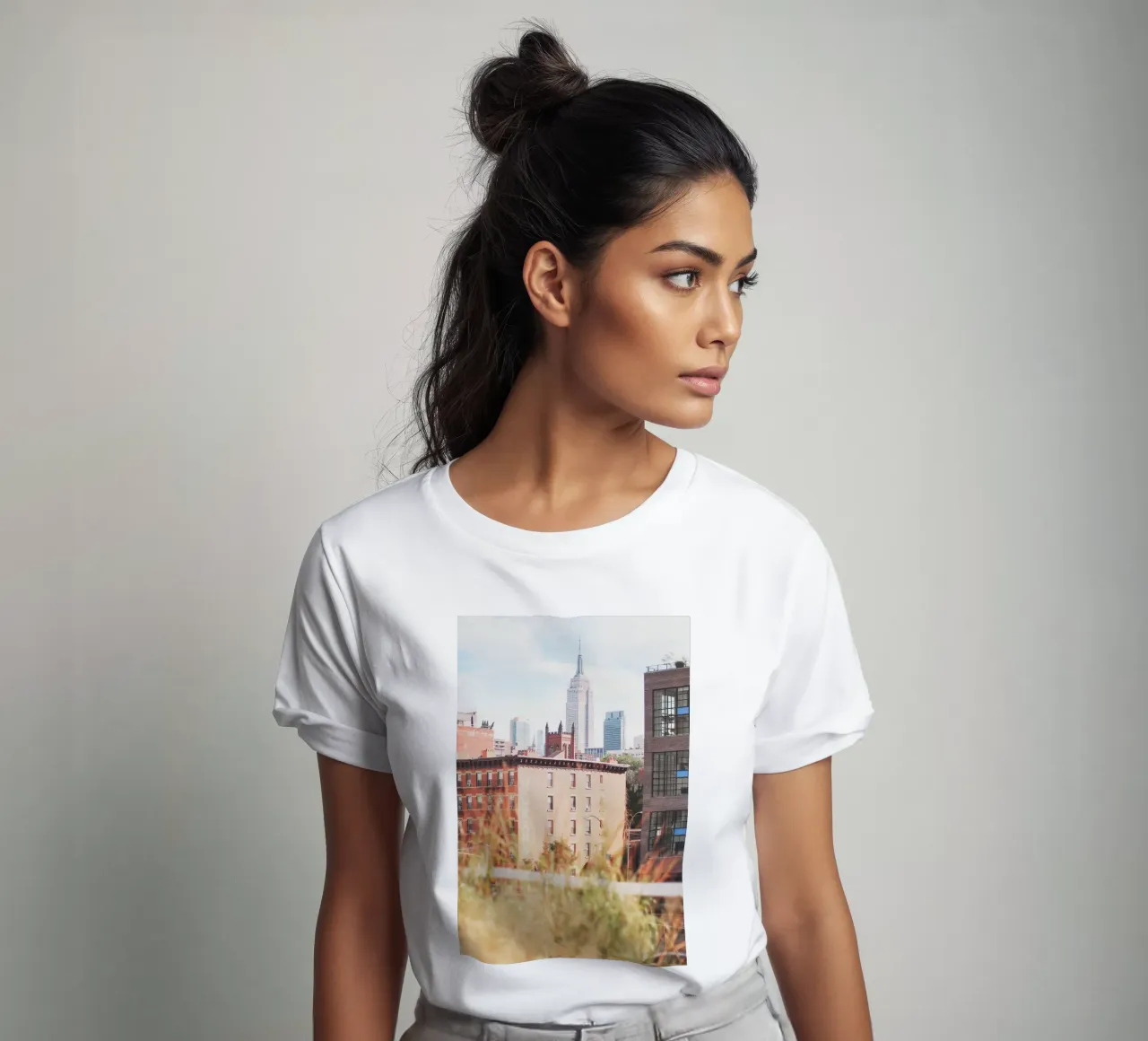 New York, USA I High Line sulla città con vista sullo skyline t-shirt da Julie Travel Photography