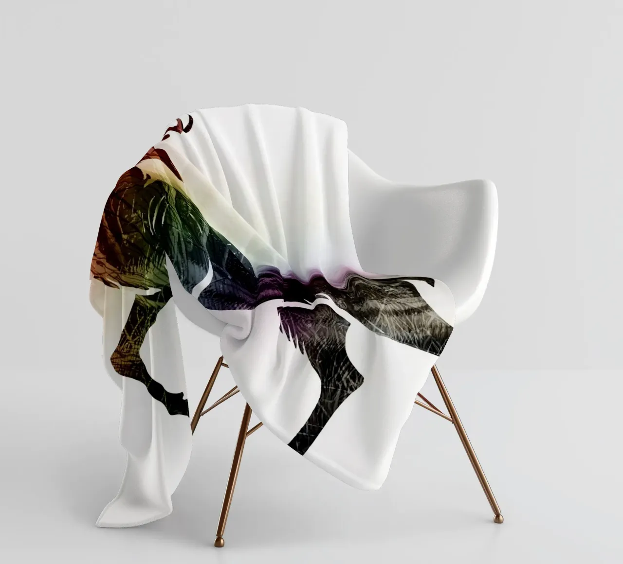 Silhouette con motivo di cervo e delicati colori dell'arcobaleno coperta in pile da namosh