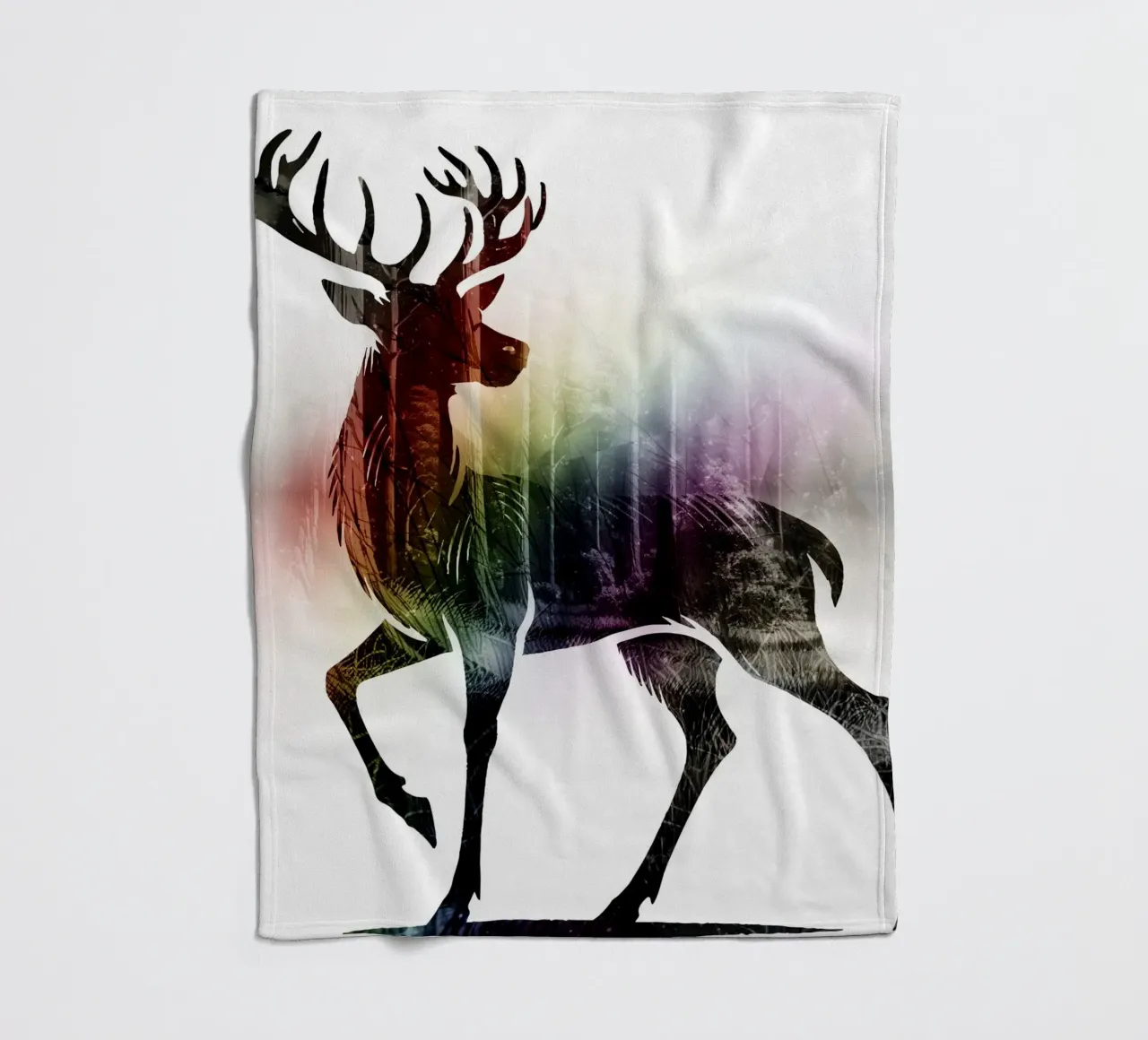 Silhouette con motivo di cervo e delicati colori dell'arcobaleno coperta in pile da namosh