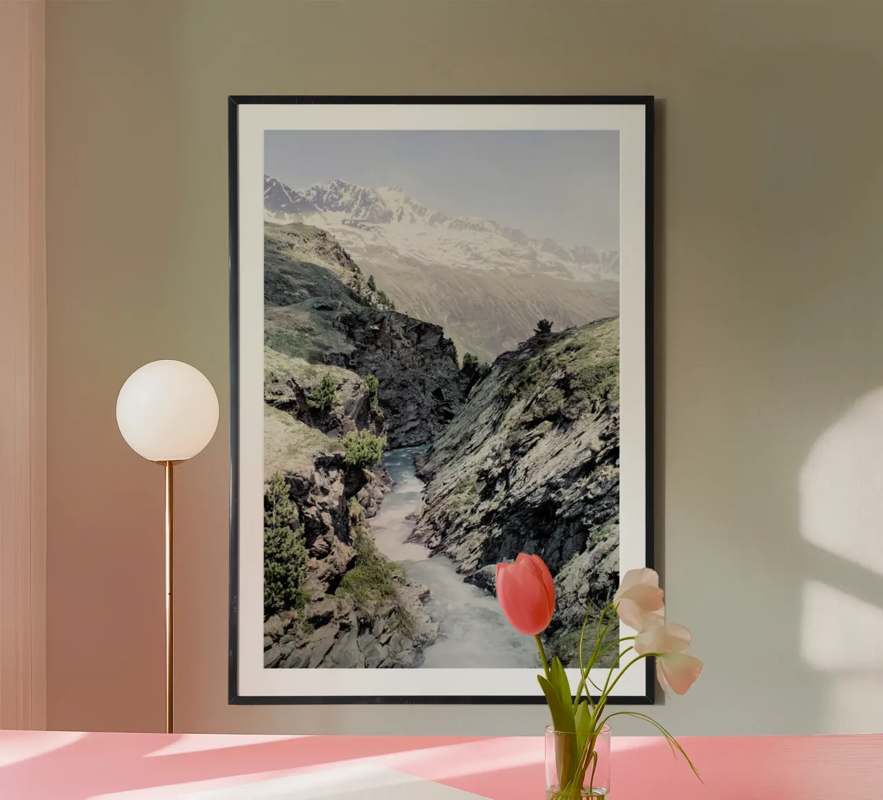 Alpenfluss poster con telaio in plastica da Sarah Bühler