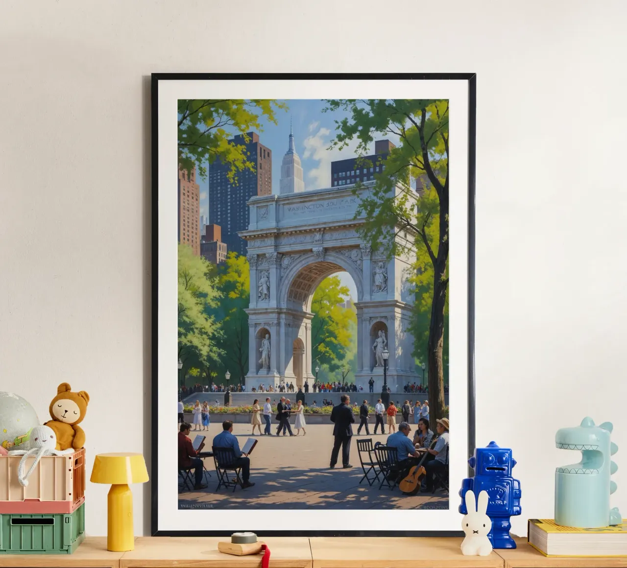 New York's Washington Square Arch in Summer poster con telaio in plastica da AlbertKlee