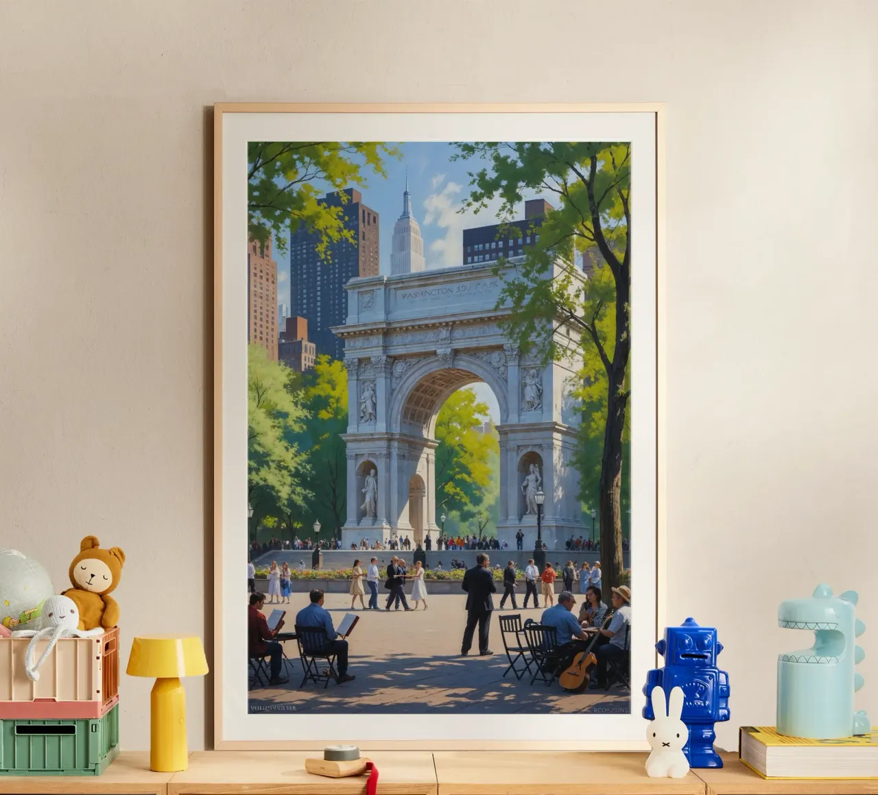New York's Washington Square Arch in Summer poster con telaio in plastica da AlbertKlee