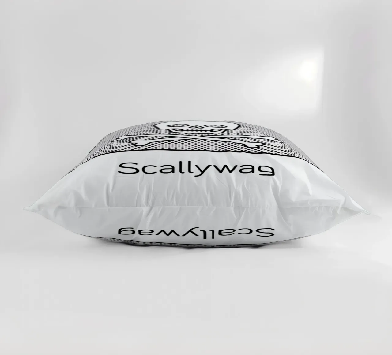 Scallywag cuscino da Chris Wharton