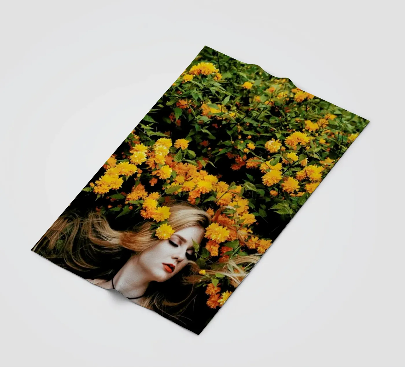 Yellow Fleecedecke von Jovana Rikalo