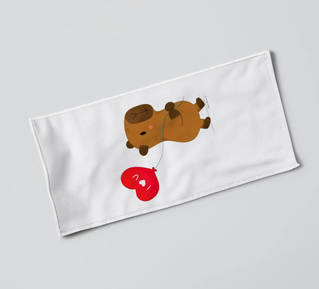 Capibara con pallone a cuore - Ti amo asciugamano da bagno da julianamotzko