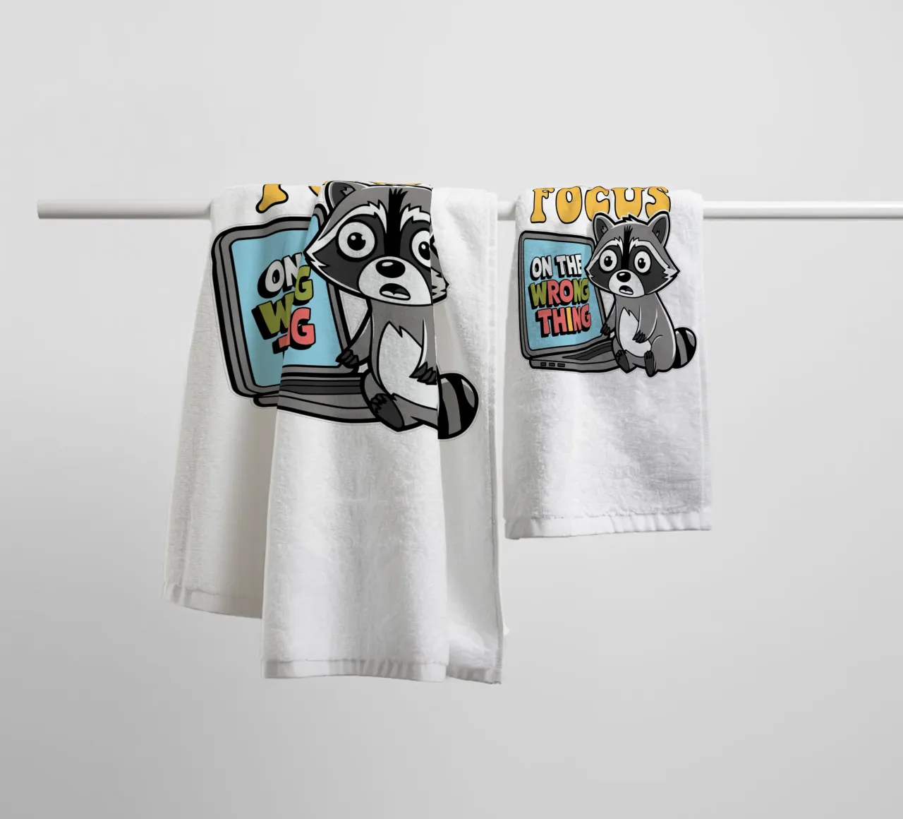 Let's Focus On The Wrong Thing asciugamano da bagno da edsonramosart