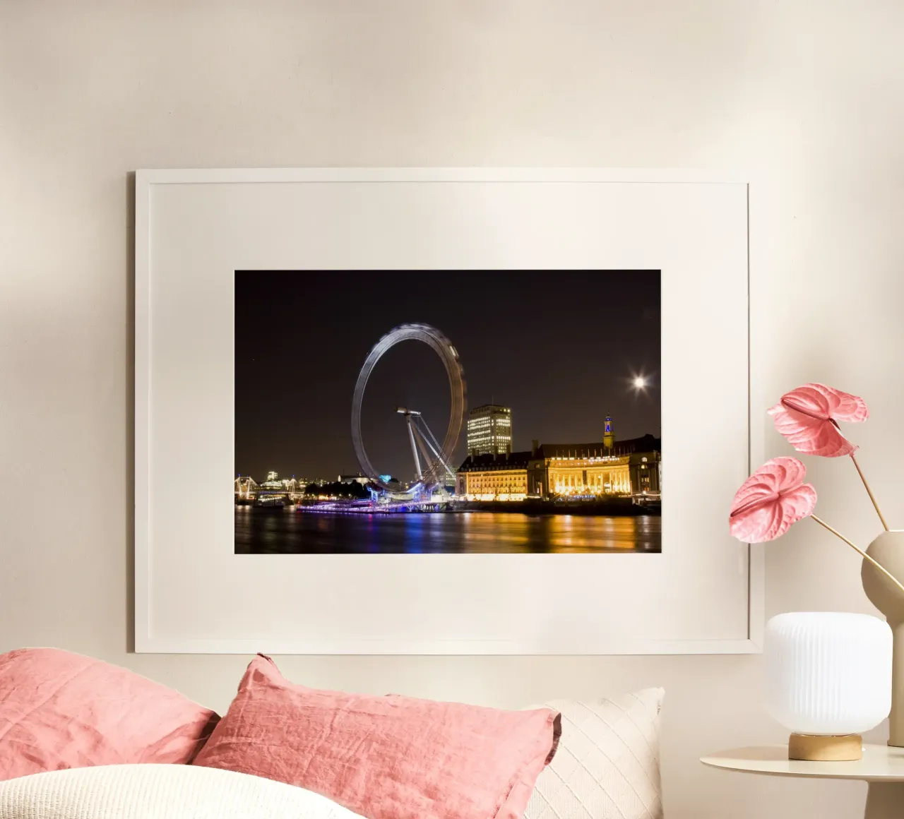 Occhio di Londra poster con telaio in legno da Alexey