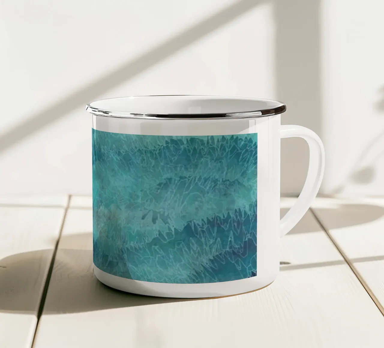 Eastern Hills tazza in smalto da Angelo Cerantola