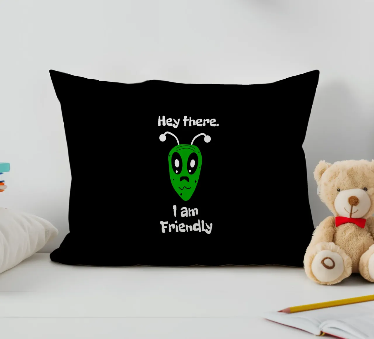 Friendly Alien cuscino da happieeagle