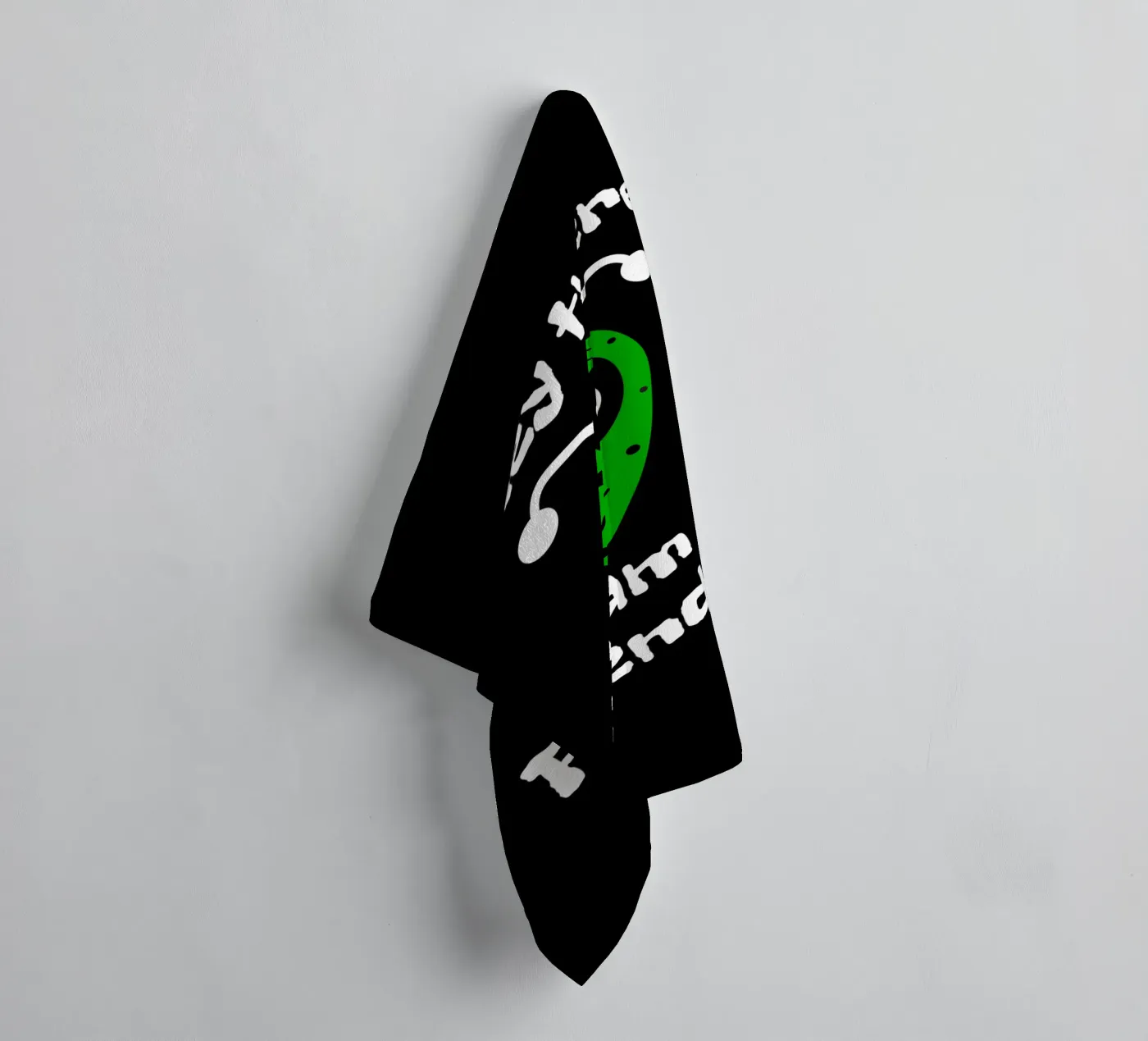 Friendly Alien towel by happieeagle