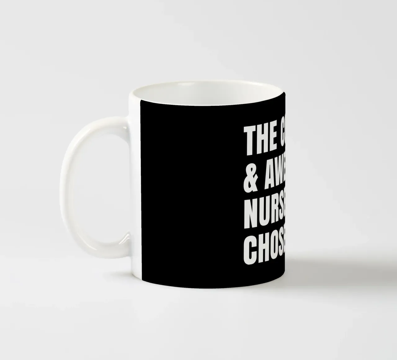 The cool and awesome nurse life chose me tazza in ceramica da happieeagle