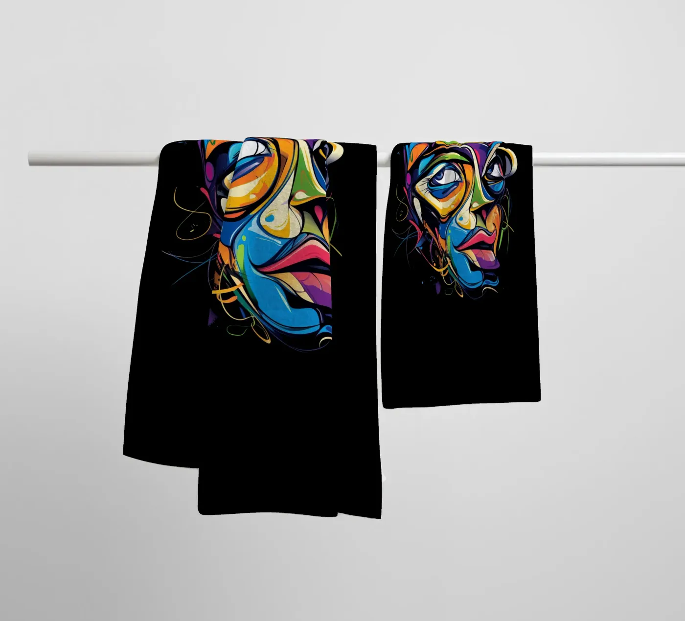 Face #1 badhanddoek van Art Unleashed