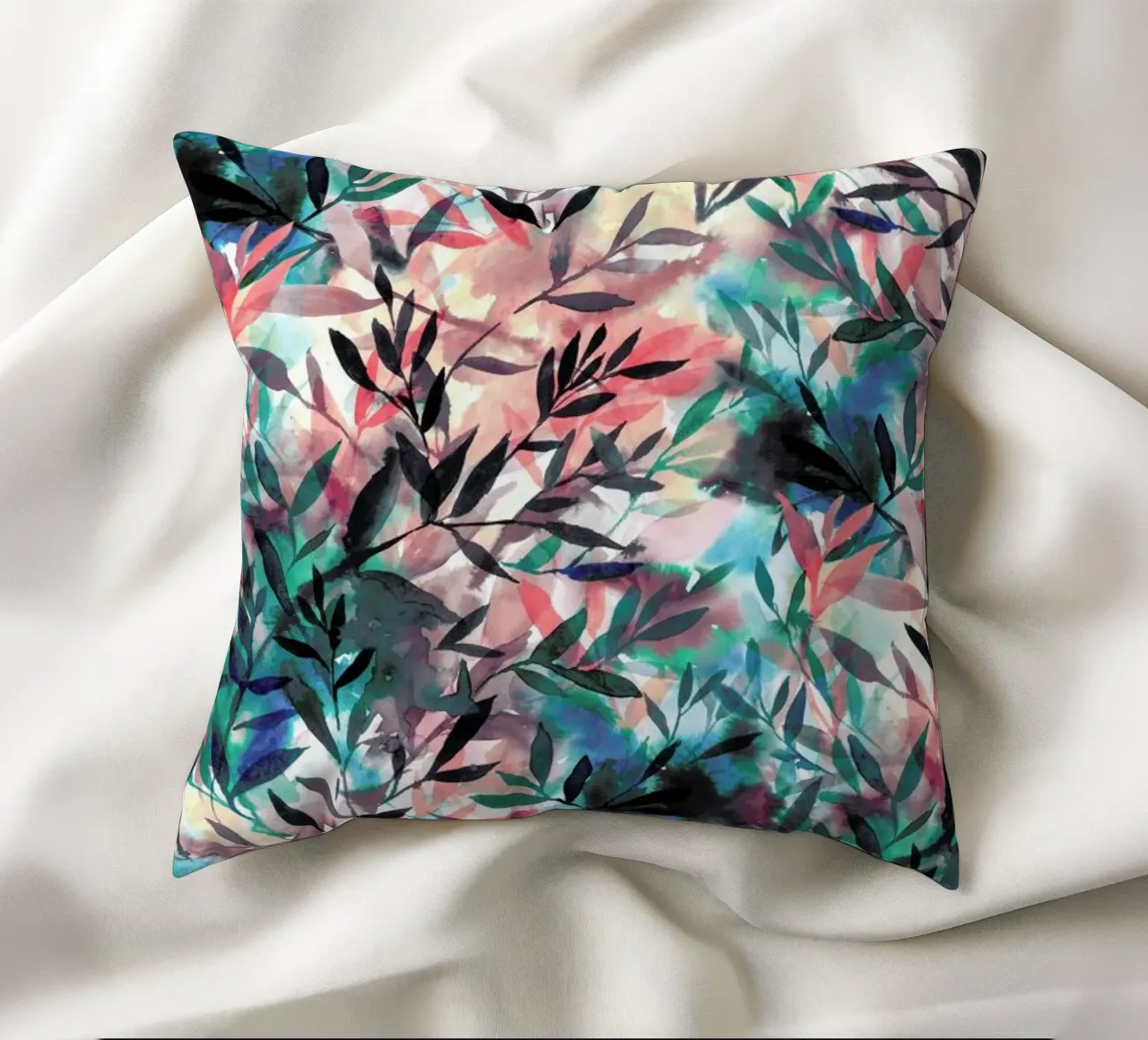 Changes Coral kussen van Jacqueline Maldonado