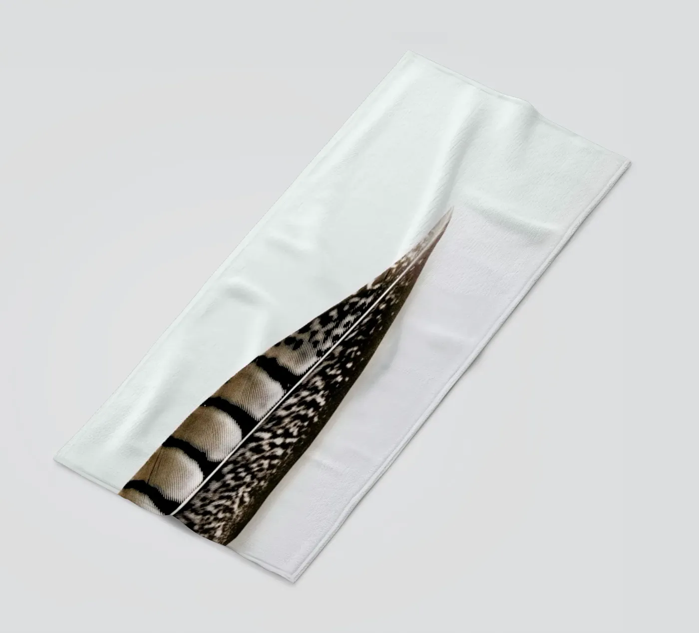 One Feather telo mare da Miles of Light