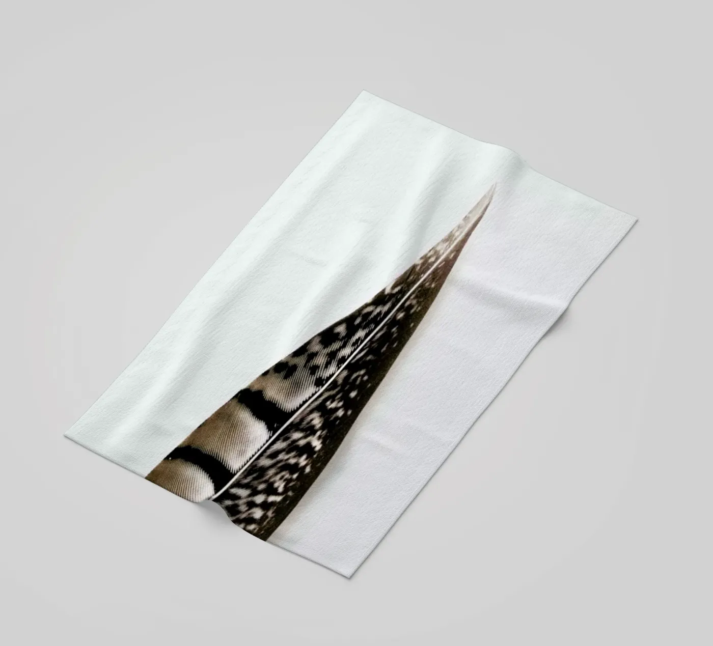 One Feather telo mare da Miles of Light