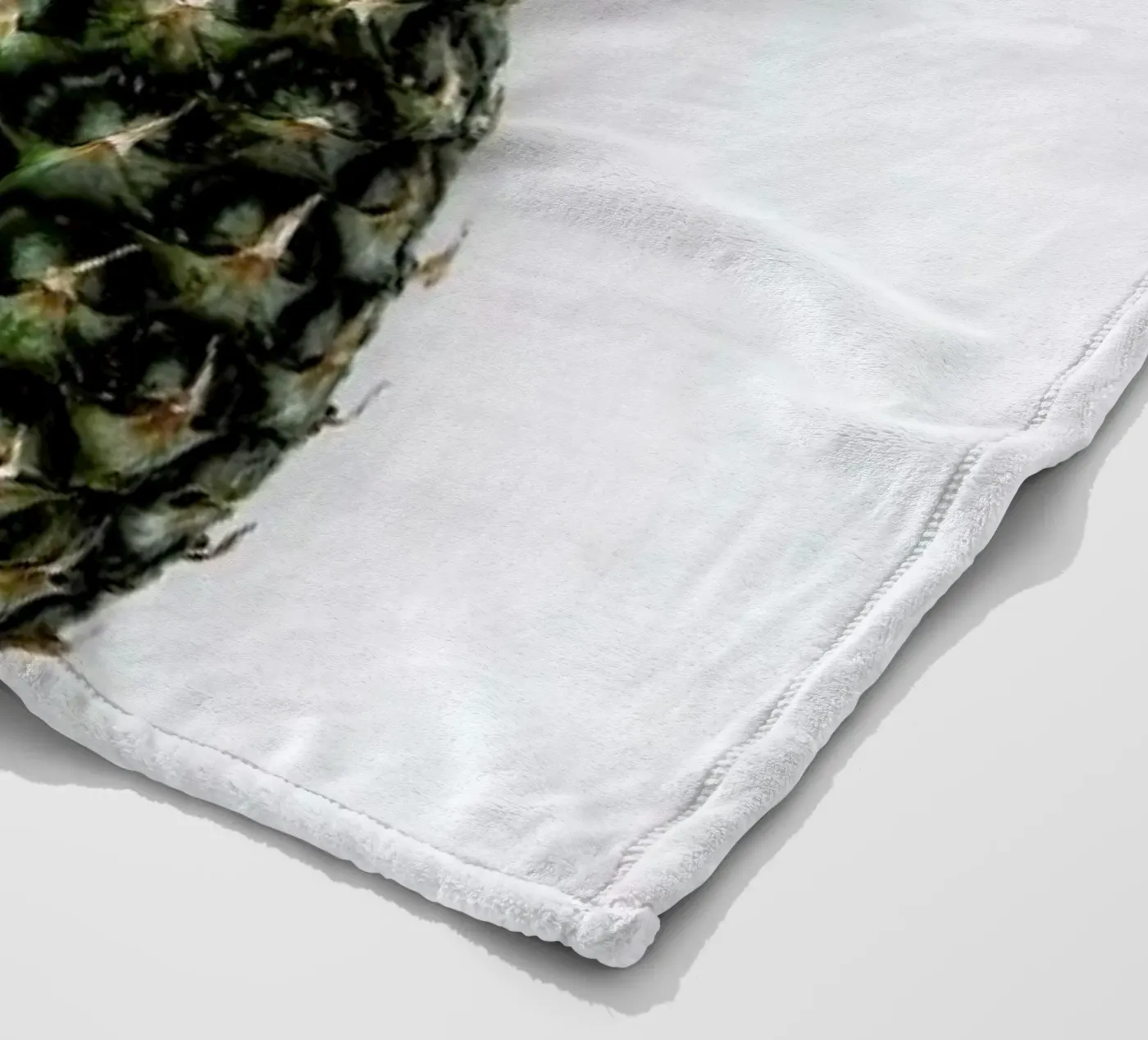 Pineapple Fleecedecke von Miles of Light