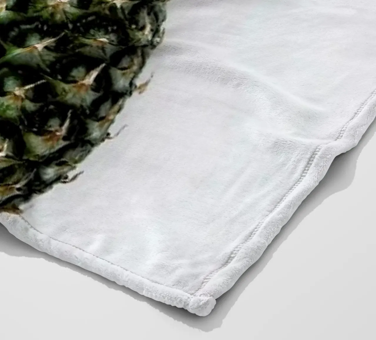 Pineapple Fleecedecke von Miles of Light