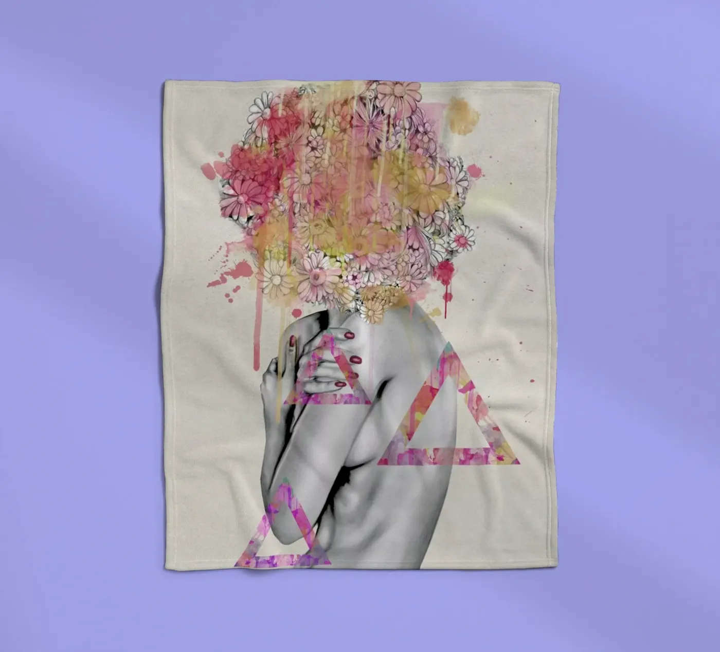 Delicate Flower Fleecedecke von Nettsch