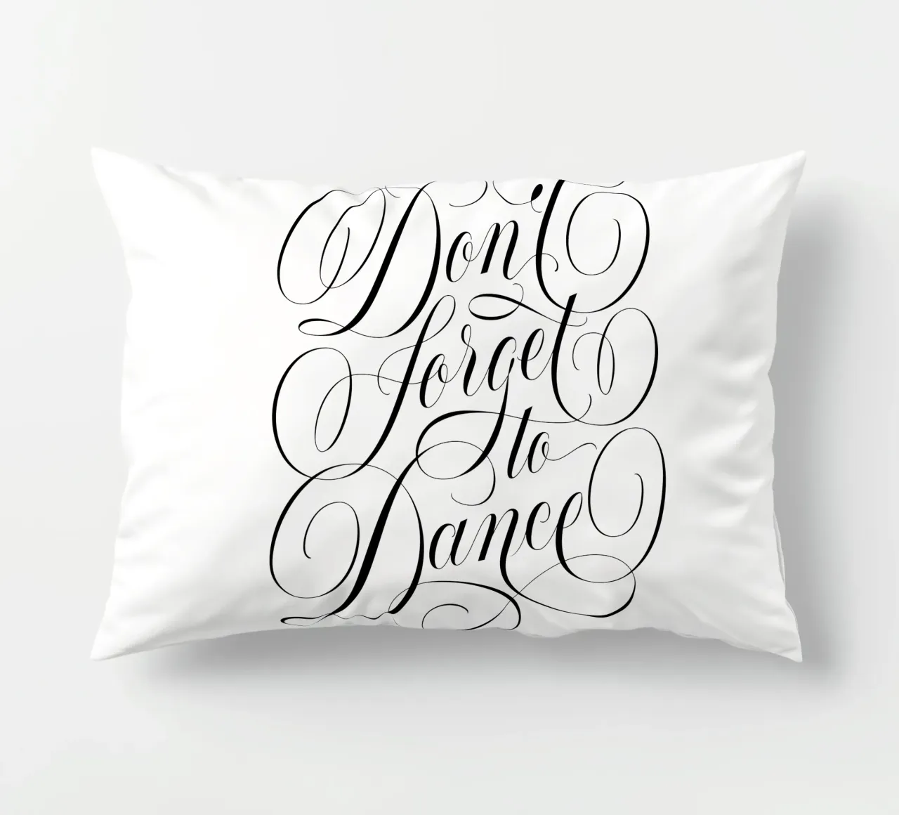 Non dimenticate di ballare. Siate spontanei. Godetevi ogni momento cuscino da CalliLetters