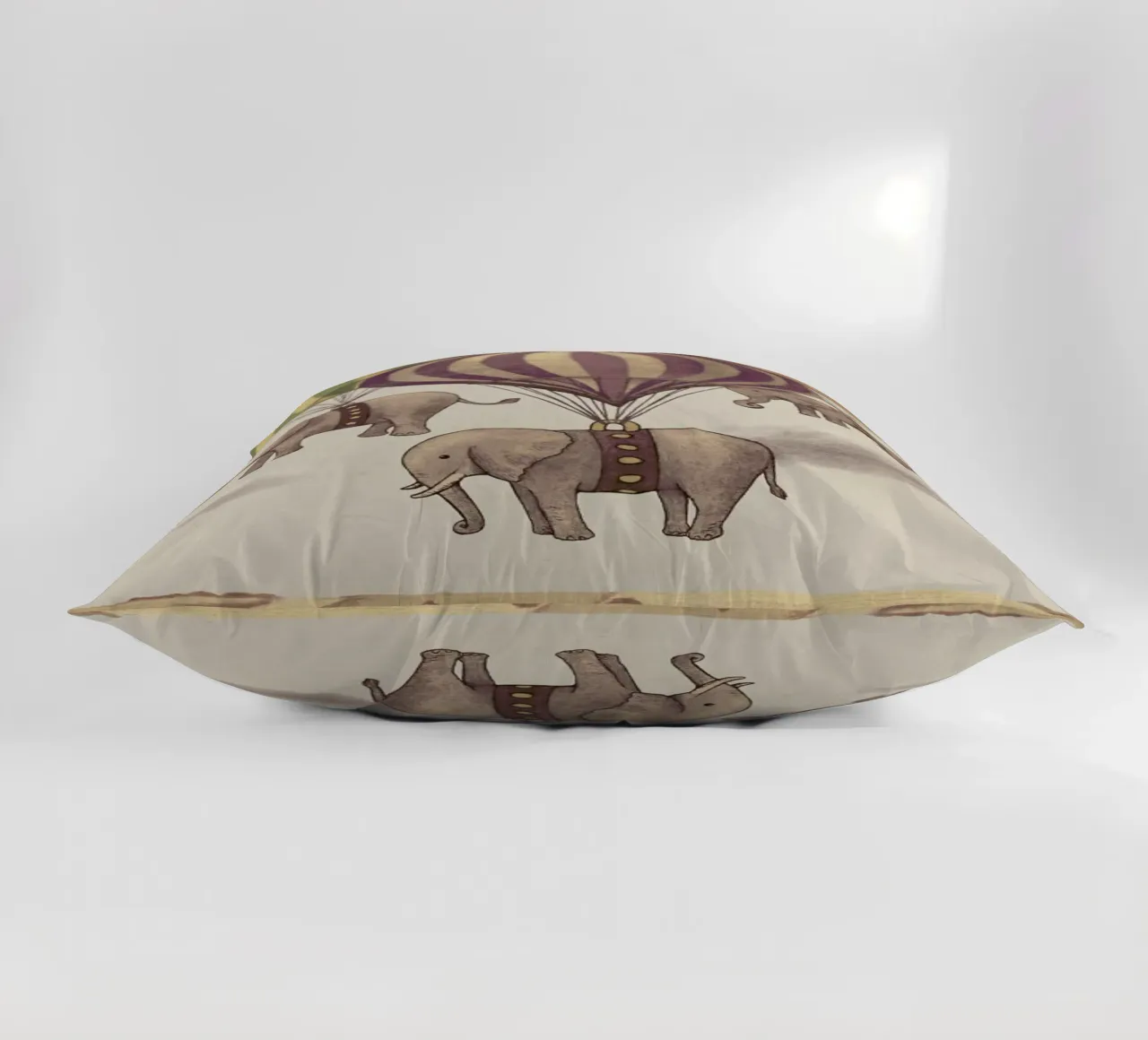 Flight of the Elephants cuscino da Terry Fan